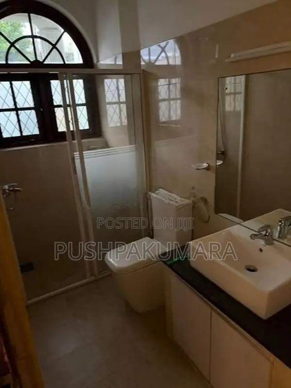 Office for Rent in Colombo 7 (file No.916 B/1) Bauddhaloka Mawatha