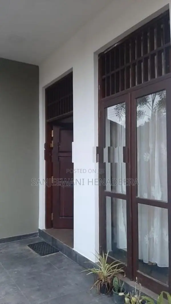Modern 2-Bedroom Ground Floor House for Rent – Kottawa