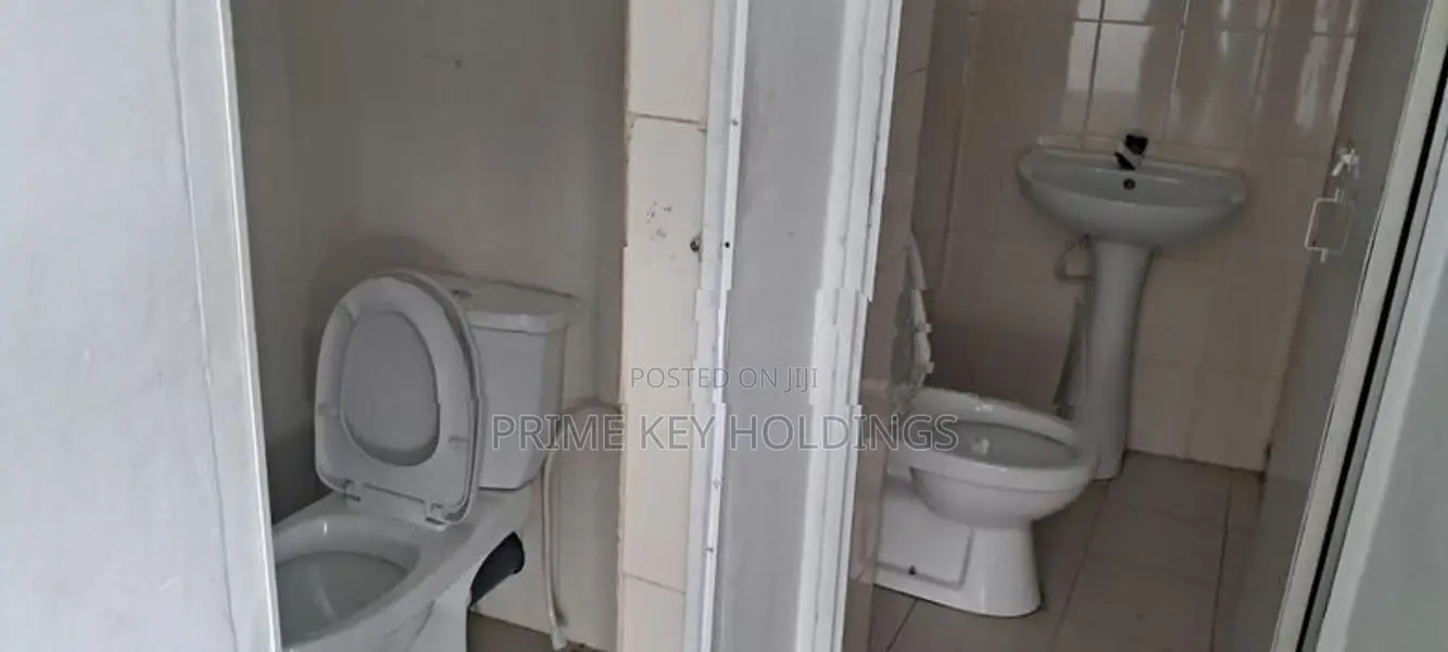 Office Unit – | Nugegoda Compact Efficient Business Space (cr135)