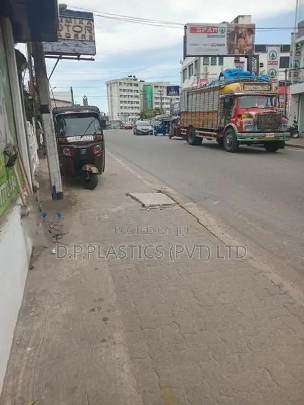 Commercial Building for Rent – Hospital Road, Kalubowila | Ground Floo