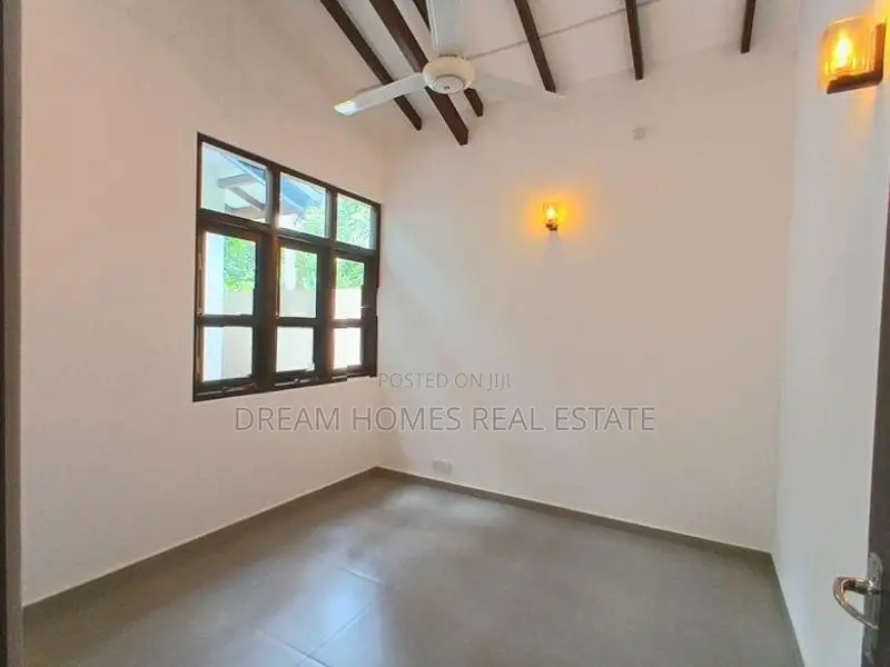 Brand New Single Storey House – Kahathuduwa