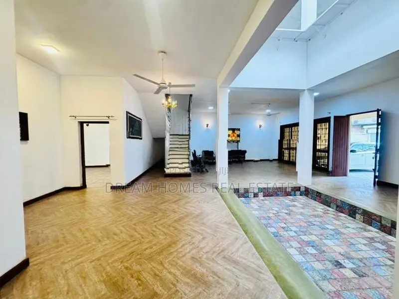 3-Storey Family Home with Rooftop Terrace – Kalubowila