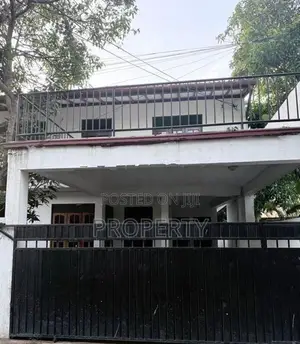 4BR Upper floor for Rent in Ratmalana