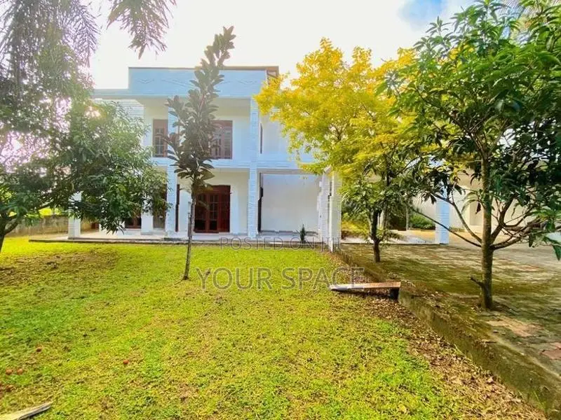 3 Story House for Rent Homagama