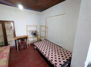 Girls’ Accommodation Near Nugegoda Flyover