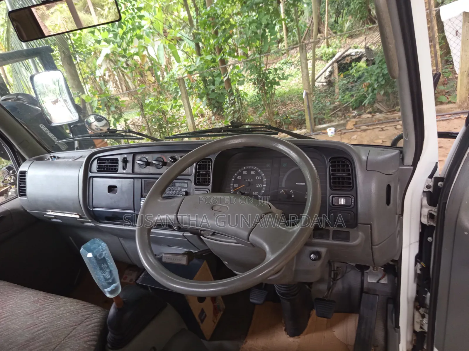 Mitsubishi Canter 1991 Off white