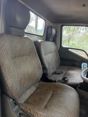 Mitsubishi Canter 1991 Off white