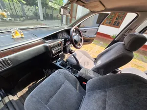 Nissan Bluebird 1998 Silver