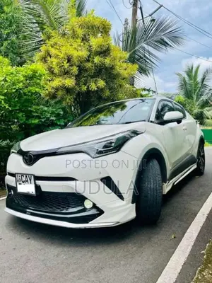 Toyota CHR 2018 SUV (Used)