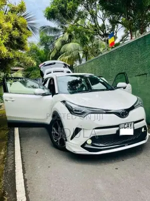 Toyota CHR 2018 SUV (Used)