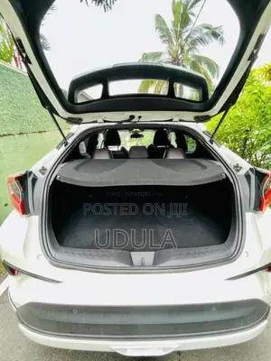 Toyota CHR 2018 SUV (Used)