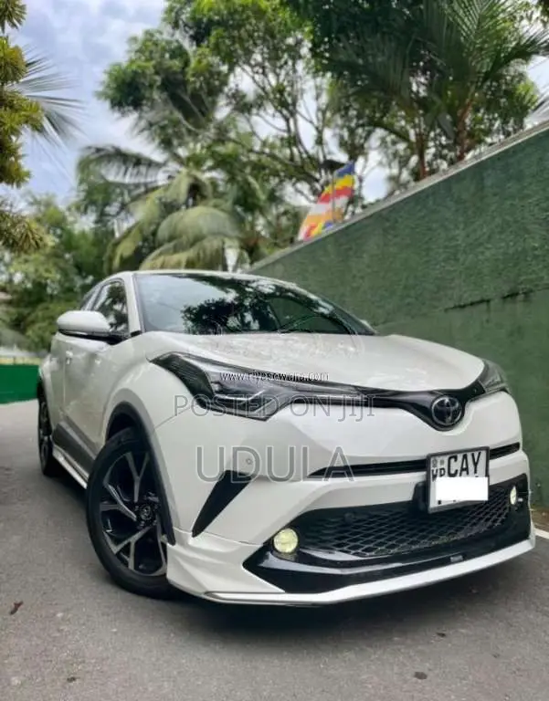 Toyota CHR 2018 SUV (Used)