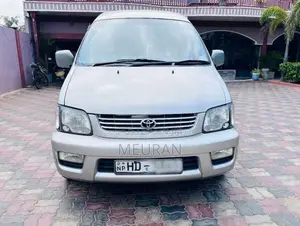 Toyota Noah 1999 Van (Used)