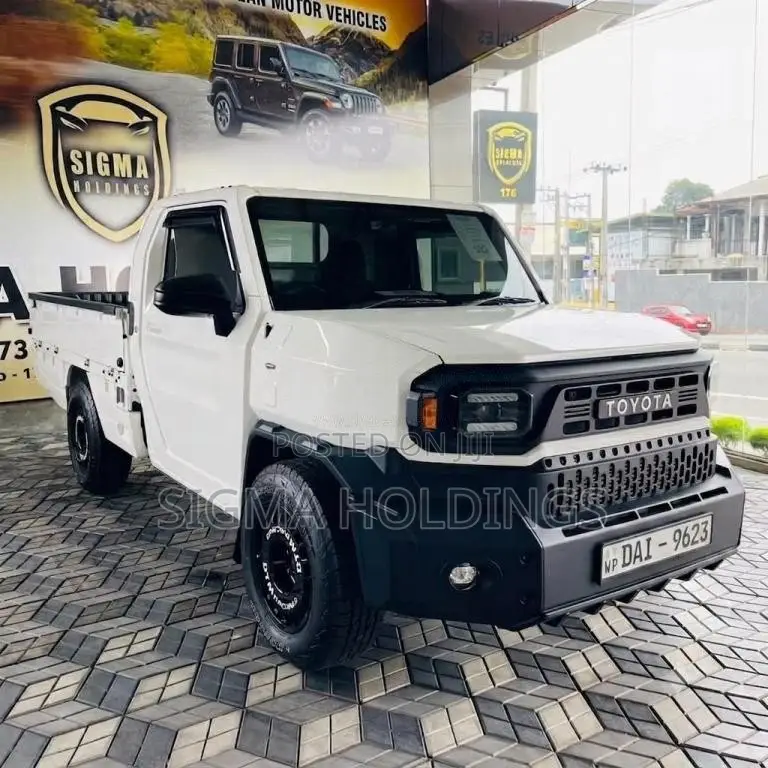 Toyota HILUX CHAMP ATTRACTIVE 2024 Pickup (Used)