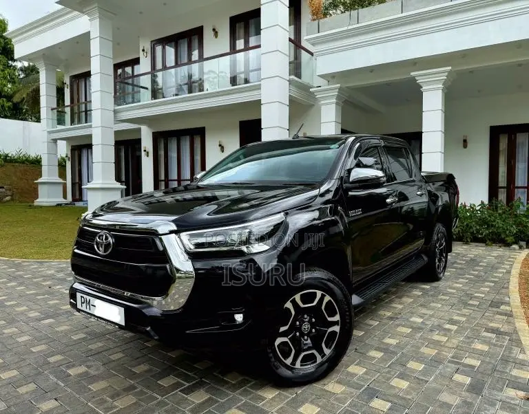 Toyota Hilux Revo 2 8 Thailand 2025 Pickup (Used)