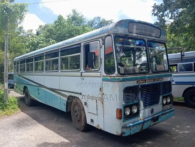Ashok-Leyland Semi 2010 Bus (Used)