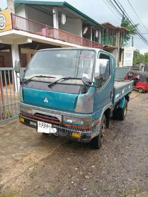 Mitsubishi CANTER 1992 Lorry (Used)