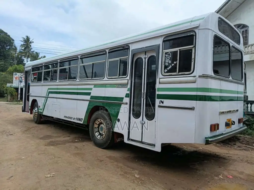 Ashok-Leyland Ruby 2006 Bus (Used)