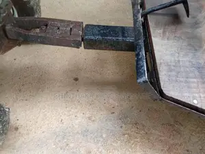 Kubota Trailer 2000 Tractor (Used)