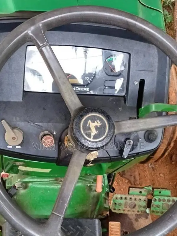 John-Deere 5047 2013 Tractor (Used)