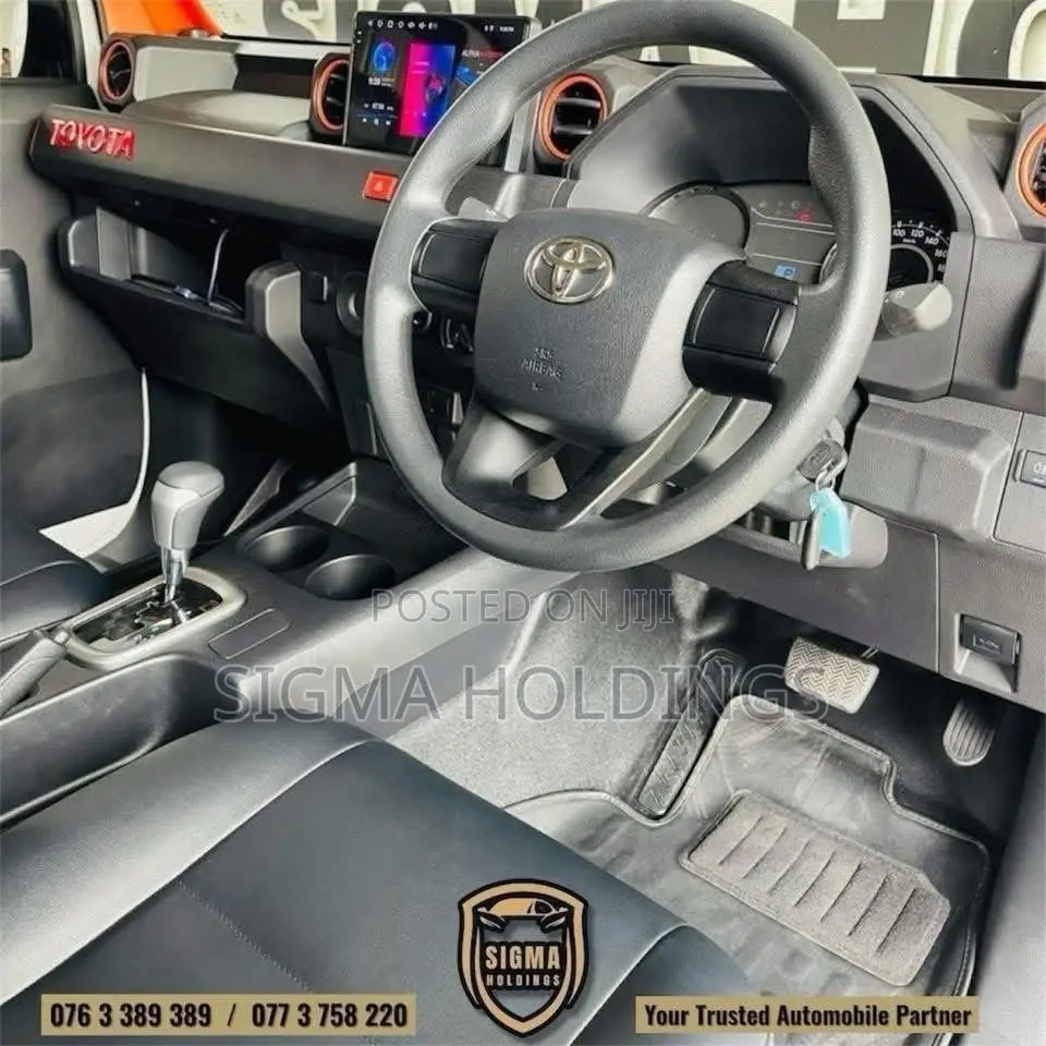 Toyota HILUX CHAMP ATTRACTIVE 2024 Pickup (Used)