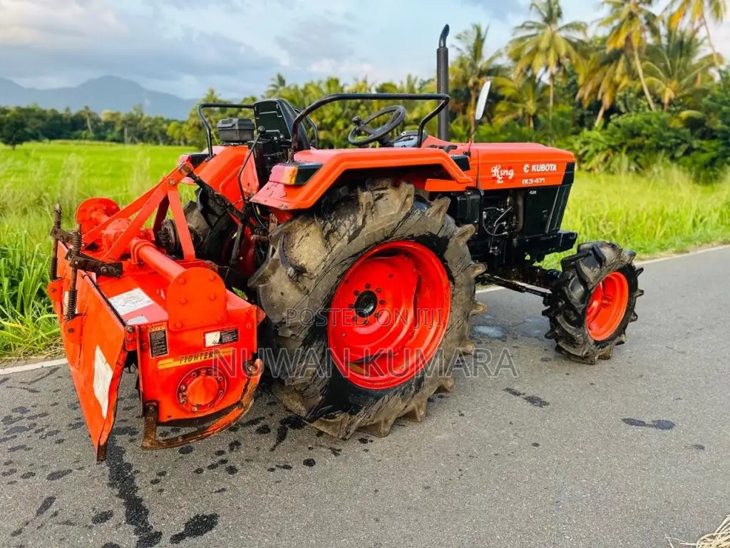 Kubota E KUBOTA 2024 Tractor (Used)