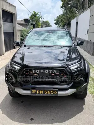 Toyota Hilux Revo Gr 2025 Pickup (Used)