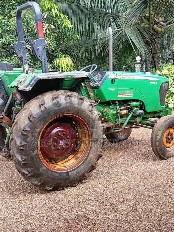 John-Deere 5047 2013 Tractor (Used)