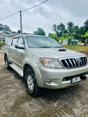 Toyota Hilux 2009 Pickup (Used)