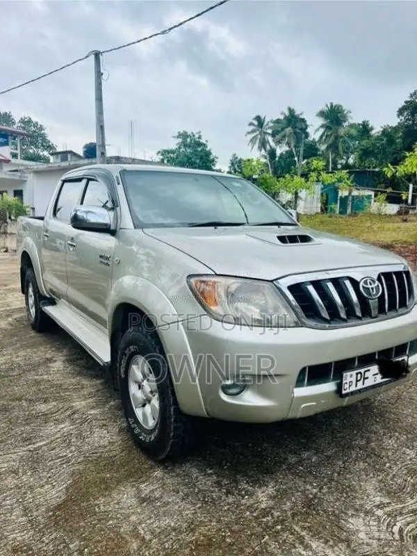 Toyota Hilux 2009 Pickup (Used)