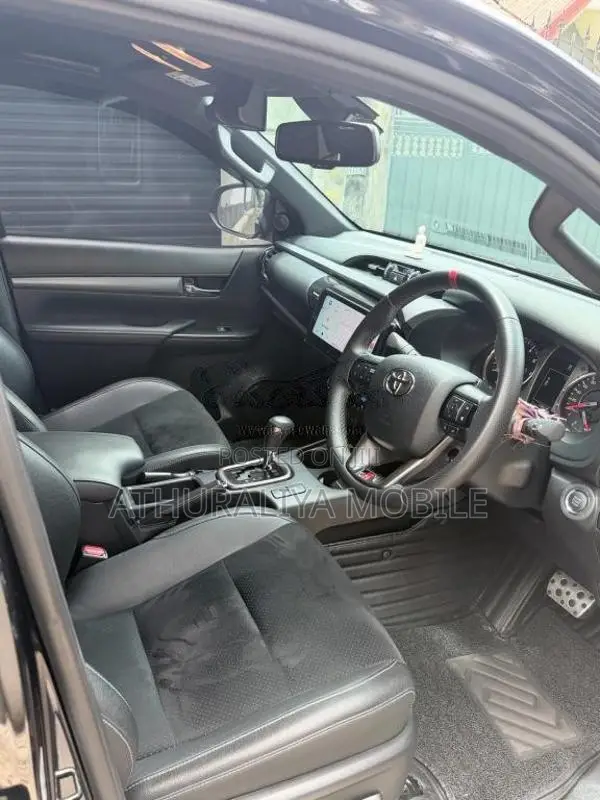 Toyota Hilux Revo Gr 2025 Pickup (Used)