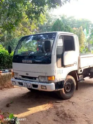 Nissan Atlas 1995 Lorry (Used)