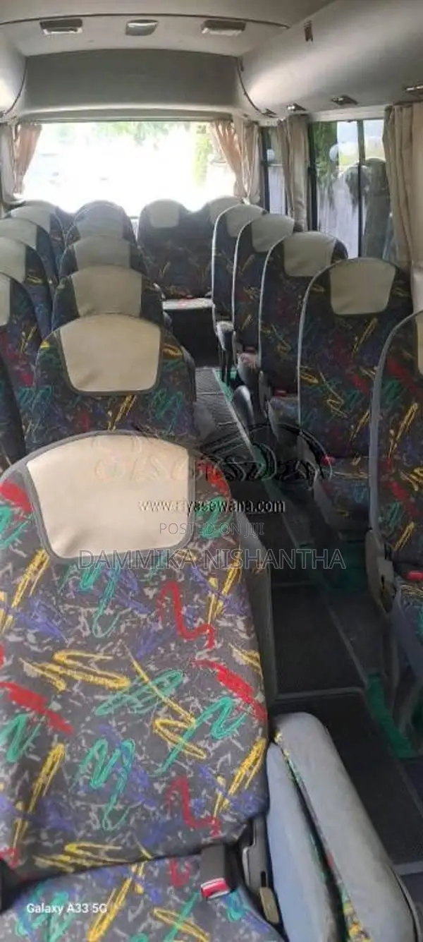 Mitsubishi Bola Rosa 2009 Bus (Used)