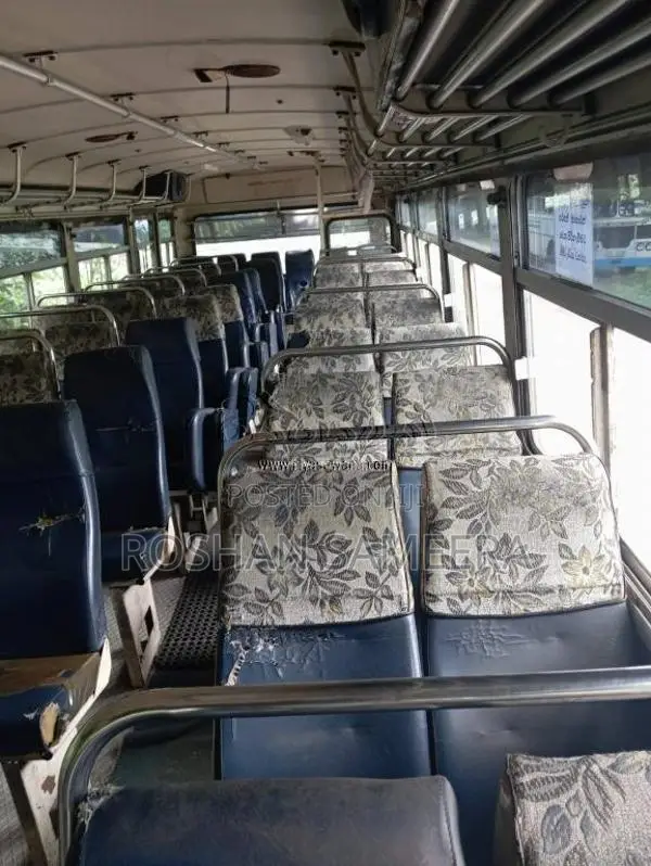 Ashok-Leyland Semi 2010 Bus (Used)