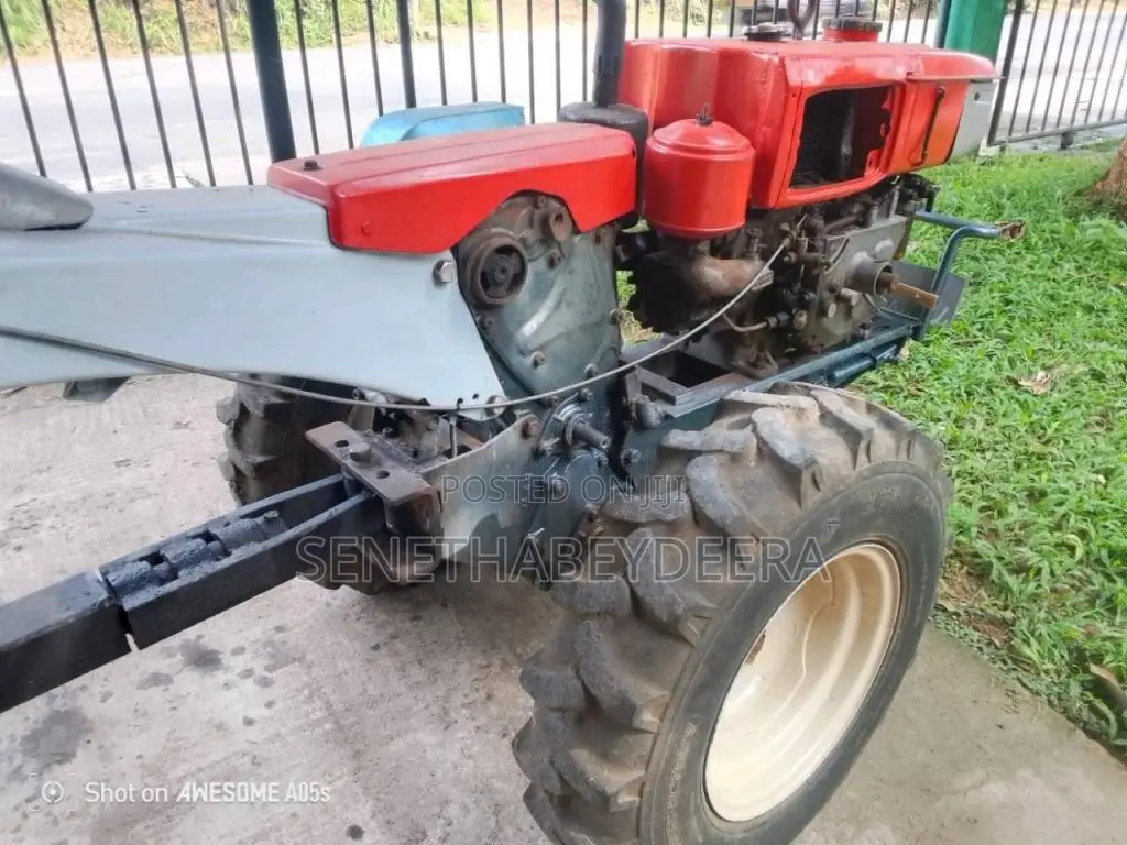 Kubota K700 2010 Tractor (Used)