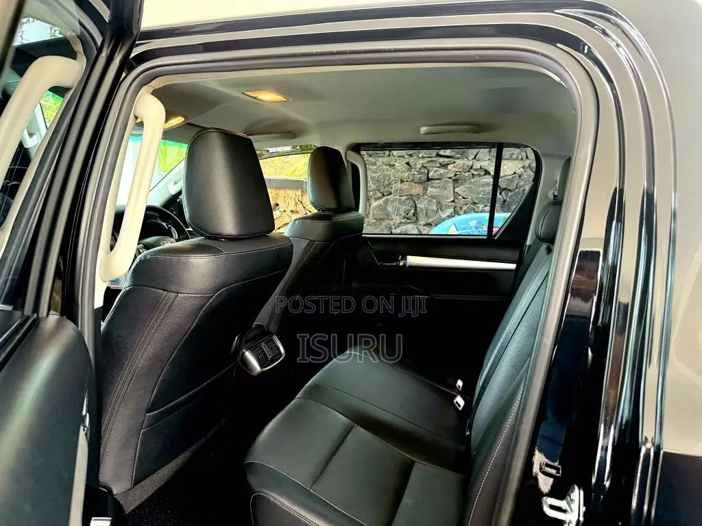 Toyota Hilux Revo 2 8 Thailand 2025 Pickup (Used)