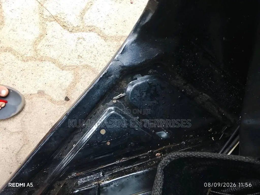 Bajaj RE 205 2015 Three Wheel (Used)