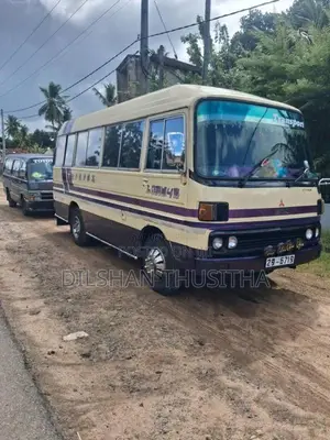 Mitsubishi Rosa 1981 Bus (Used)