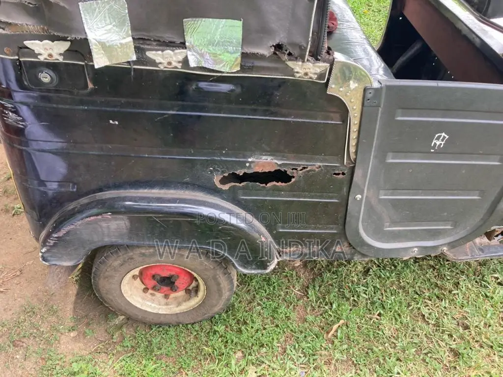 Bajaj 4 stroke 2012 Three Wheel (Used)