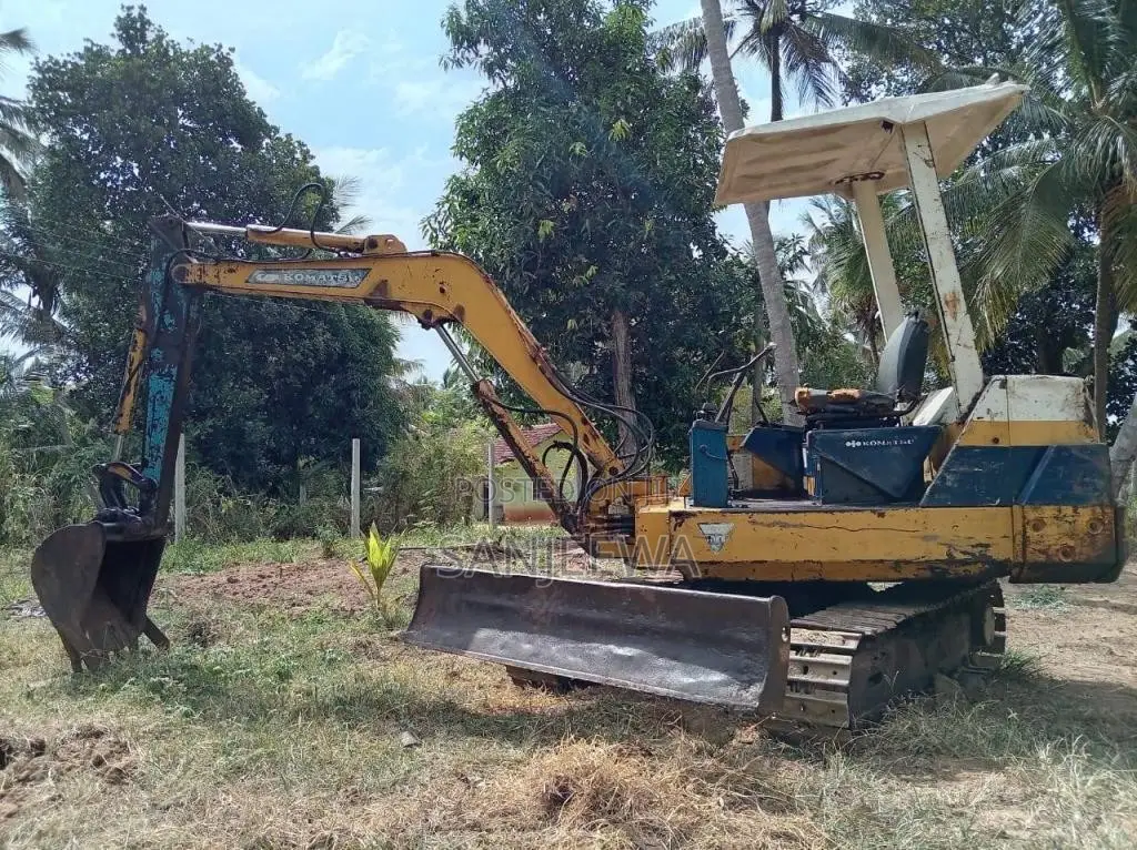 Komatsu 30-6 2018 Heavy-Duty (Used)