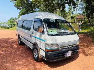 Toyota Dolphin Super Long 1993 Van (Used)