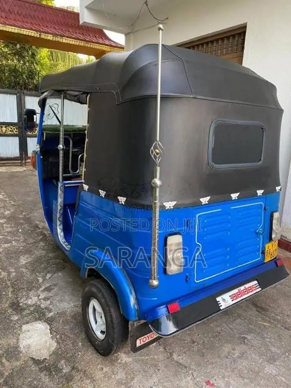 Bajaj Re 2011 Three Wheel (Used)