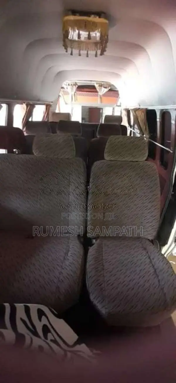 Toyota Dolphin Super Long 1993 Van (Used)