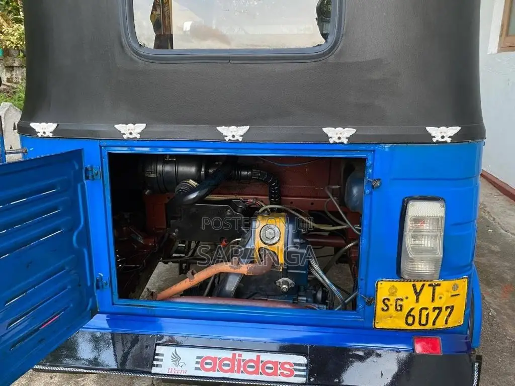 Bajaj Re 2011 Three Wheel (Used)