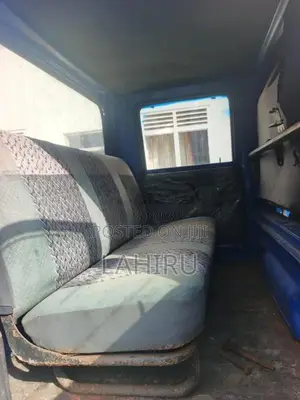 Isuzu ELF 1980 Crew Cab (Used)