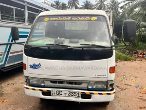 Toyota Dyna 1996 Lorry (Used)