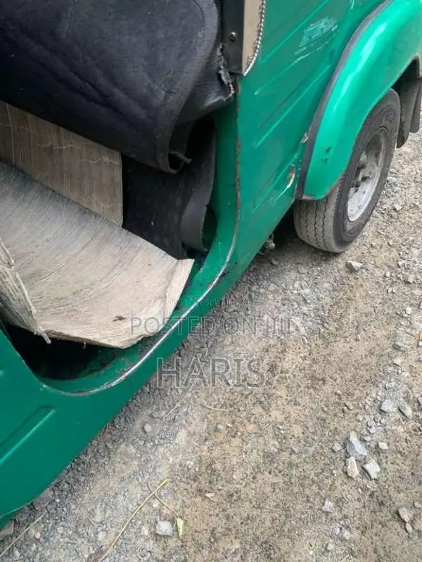Bajaj 4 Stroke 2012 Three Wheel (Used)