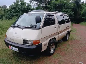 Toyota CR27 1991 Van (Used)