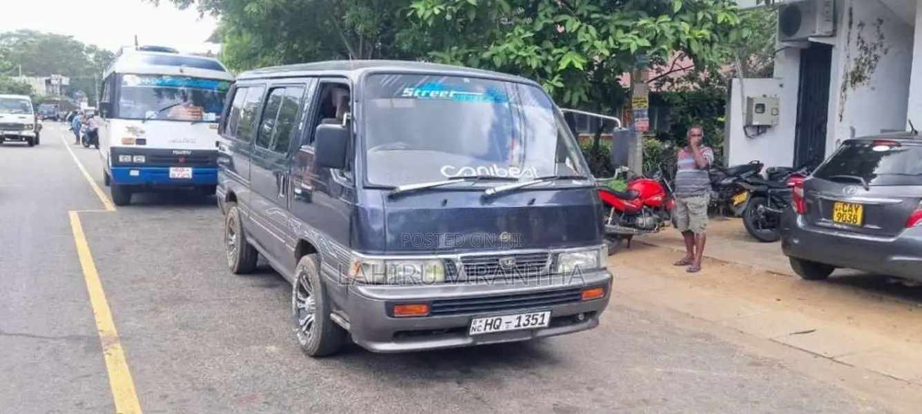 Nissan Caravan 1998 Van (Used)