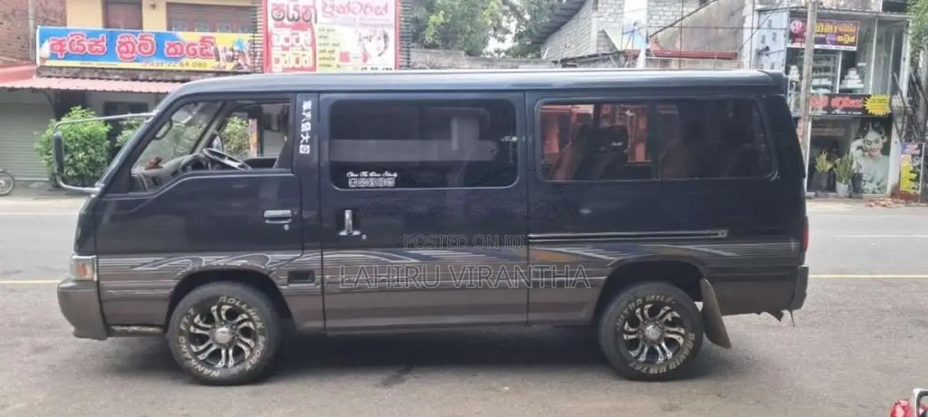 Nissan Caravan 1998 Van (Used)